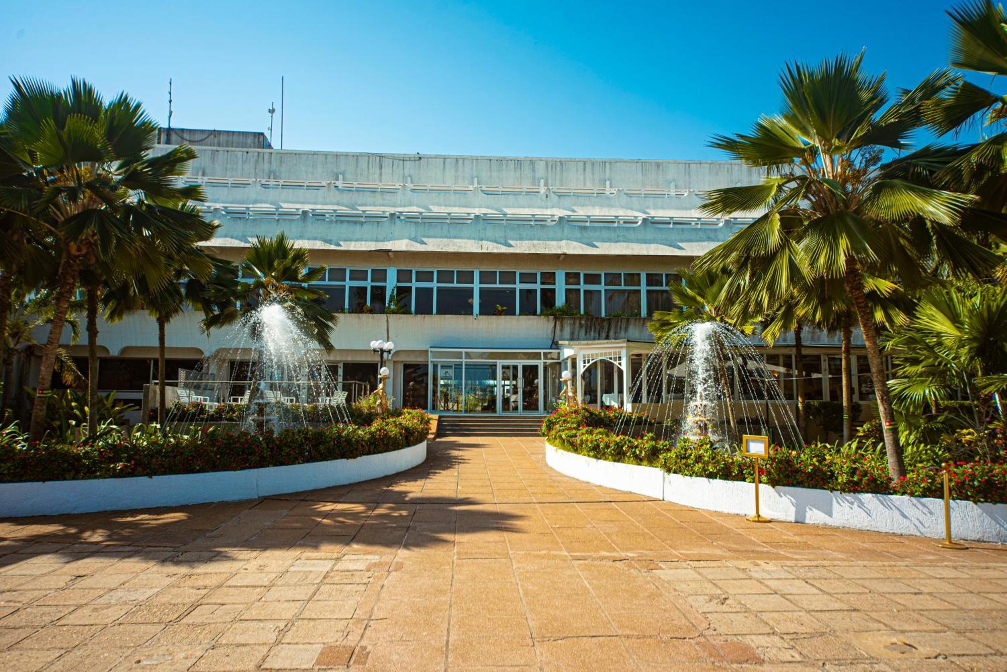 Hotel Sarakawa Lomé Exteriör bild